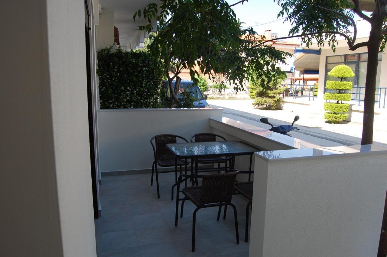Giorgos Apartments Square Vrasná Esterno foto