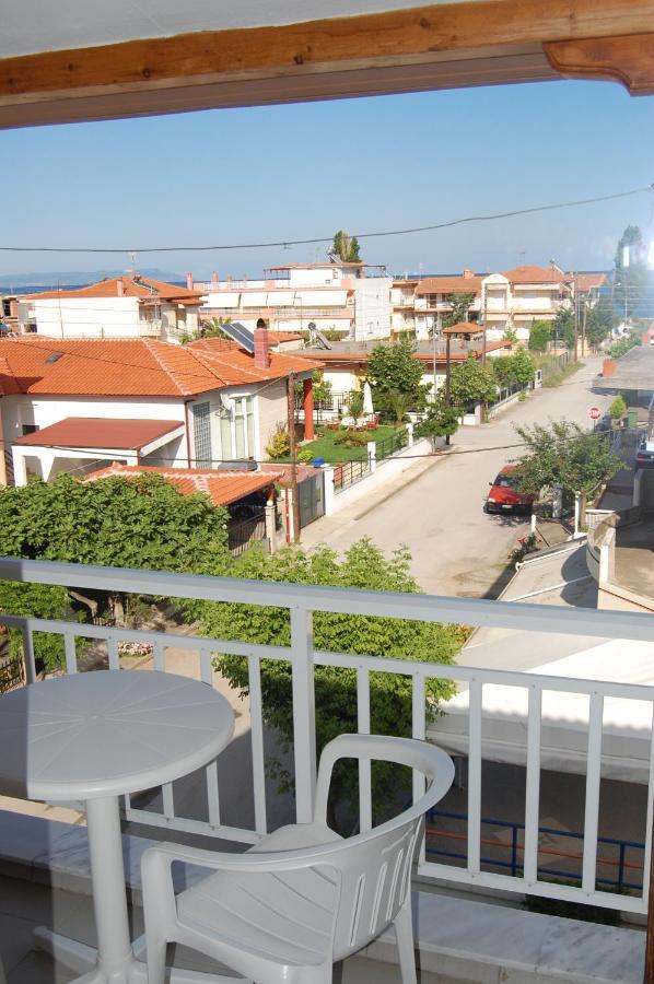 Giorgos Apartments Square Vrasná Esterno foto
